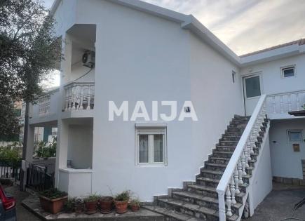 Casa para 510 000 euro en Petrovac, Montenegro