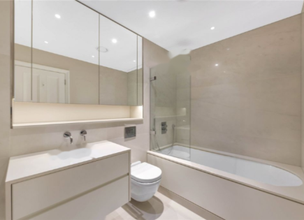 Flat for 1 950 000 euro in London, United Kingdom