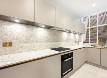 Flat for 2 250 000 euro in London, United Kingdom