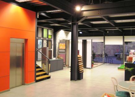 Commercial property for 1 600 000 euro in Heraklion, Greece