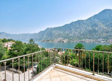Villa for 630 000 euro in Muo, Montenegro