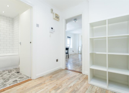 Flat for 300 000 euro in London, United Kingdom