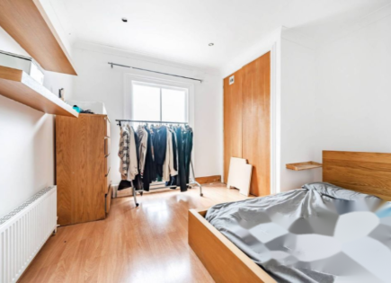 Flat for 300 000 euro in London, United Kingdom