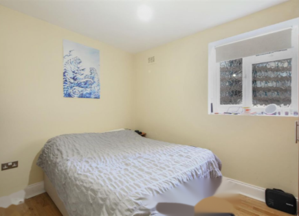 Flat for 400 000 euro in London, United Kingdom