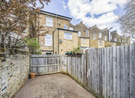 Flat for 375 000 euro in London, United Kingdom