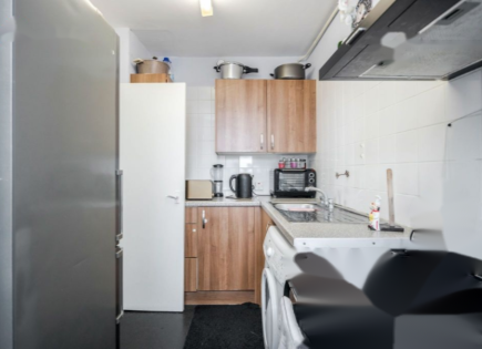 Flat for 300 000 euro in London, United Kingdom