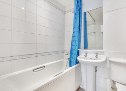 Flat for 350 000 euro in London, United Kingdom