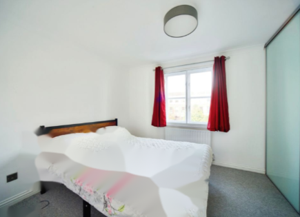 Flat for 300 000 euro in London, United Kingdom