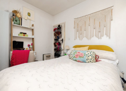 Flat for 385 000 euro in London, United Kingdom