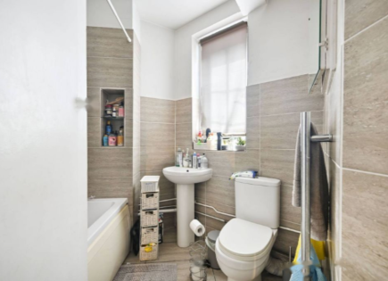 Flat for 345 000 euro in London, United Kingdom