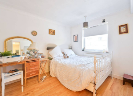 Appartamento per 325 000 euro a Londra, Regno Unito