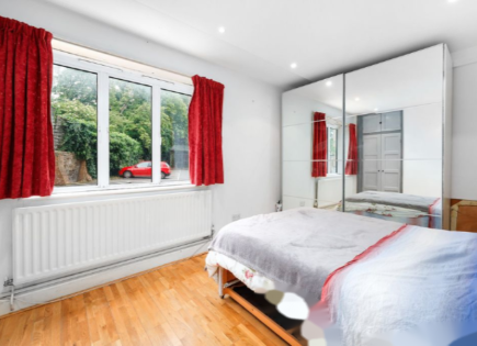 Flat for 375 000 euro in London, United Kingdom