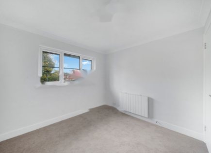 Flat for 300 000 euro in London, United Kingdom