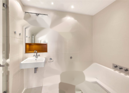 Appartamento per 1 150 000 euro a Londra, Regno Unito