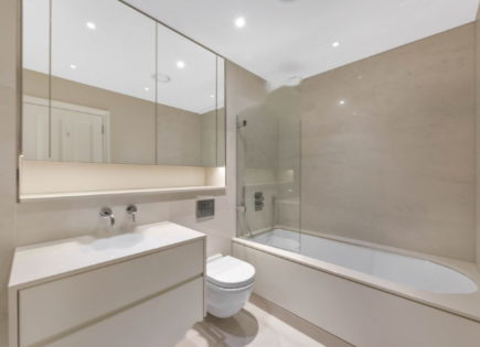 Appartamento per 1 950 000 euro a Londra, Regno Unito