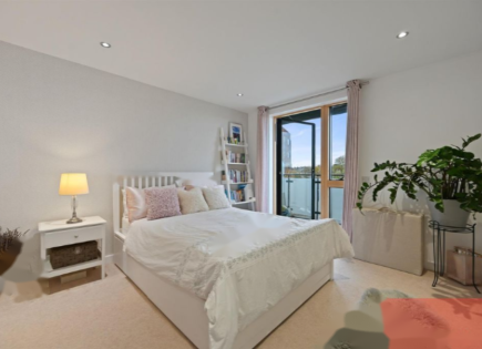 Flat for 300 000 euro in London, United Kingdom