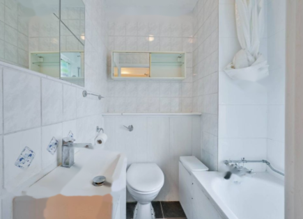 Flat for 270 000 euro in London, United Kingdom