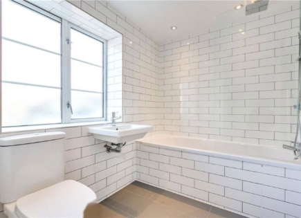 Appartamento per 850 000 euro a Londra, Regno Unito