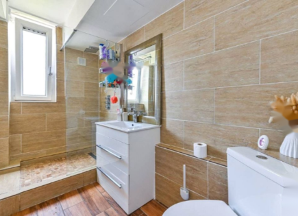 Flat for 325 000 euro in London, United Kingdom