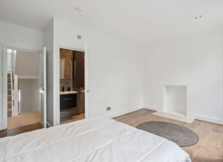 Appartamento per 925 000 euro a Londra, Regno Unito