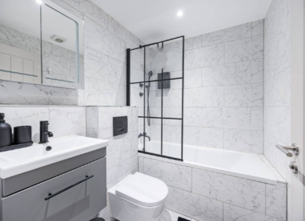 Flat for 375 000 euro in London, United Kingdom