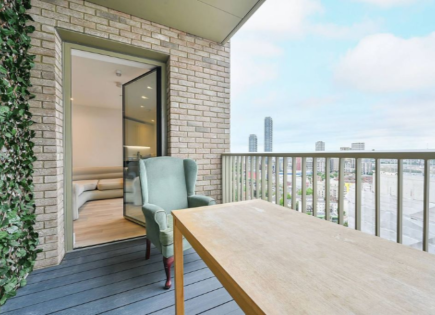 Flat for 370 000 euro in London, United Kingdom