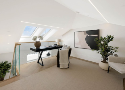 Flat for 1 325 000 euro in London, United Kingdom