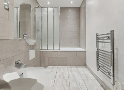 Appartamento per 685 000 euro a Londra, Regno Unito