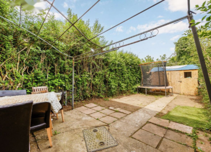 Wohnung für 315 000 euro in London, Großbritannien