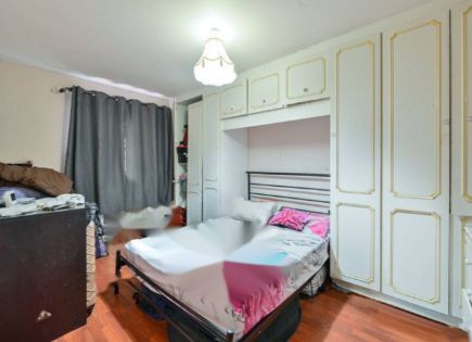 Flat for 300 000 euro in London, United Kingdom