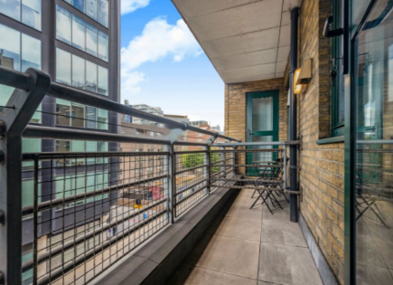 Flat for 350 000 euro in London, United Kingdom