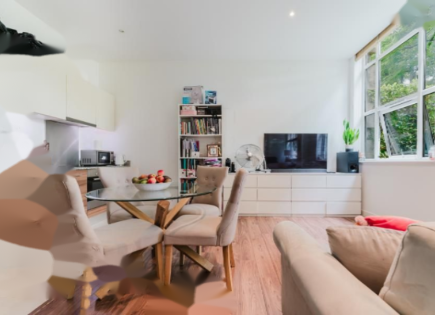 Flat for 300 000 euro in London, United Kingdom