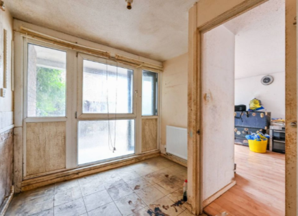 Flat for 300 000 euro in London, United Kingdom