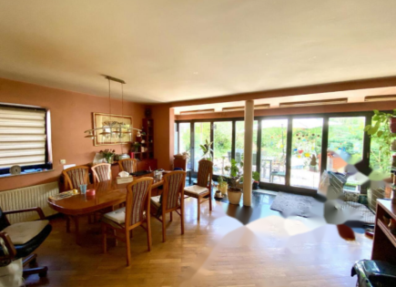 Casa per 790 000 euro a Lubiana, Slovenia