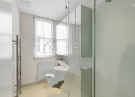 Appartamento per 900 000 euro a Londra, Regno Unito