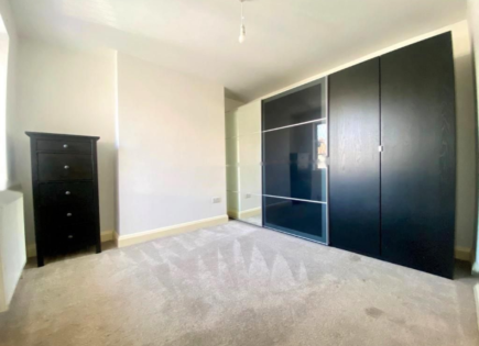 Flat for 265 000 euro in London, United Kingdom