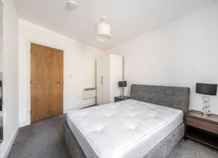 Flat for 300 000 euro in London, United Kingdom