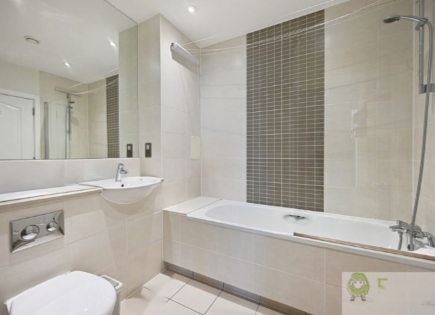 Flat for 300 000 euro in London, United Kingdom