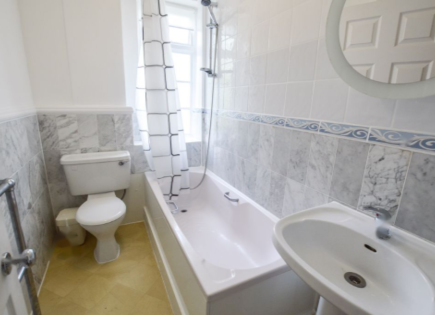 Flat for 325 000 euro in London, United Kingdom