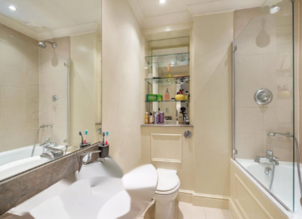 Flat for 695 000 euro in London, United Kingdom