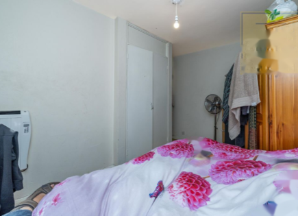 Flat for 300 000 euro in London, United Kingdom