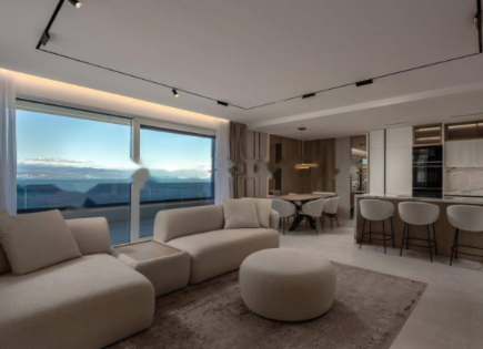 Appartamento per 1 900 000 euro a Opatija, Croazia