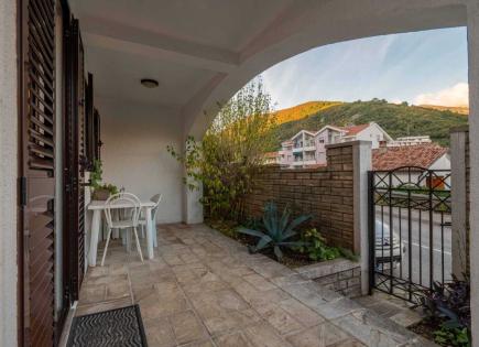 Townhouse per 235 000 euro a Budva, Montenegro