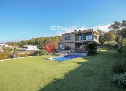 House for 1 200 000 euro in Barcelona, Spain