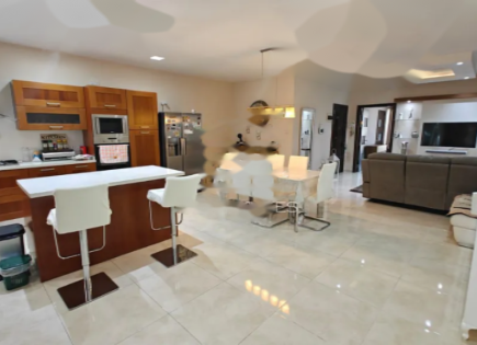 Wohnung für 440 000 euro in Qormi, Malta