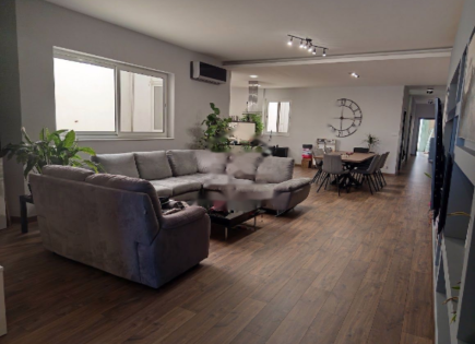 Flat for 590 000 euro in Attard, Malta