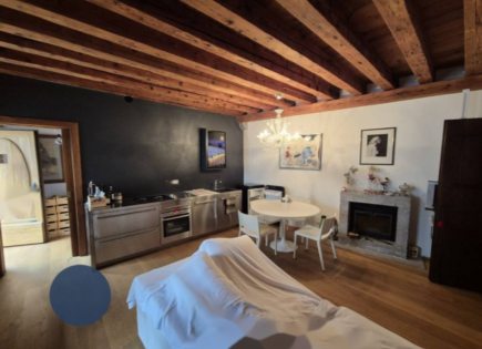 Appartamento per 159 000 euro a Gorizia, Italia