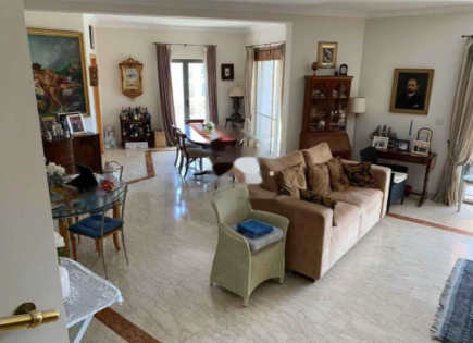 Flat for 2 700 000 euro in St. Julian's, Malta