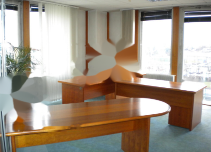 Oficina para 120 000 euro en Liubliana, Eslovenia