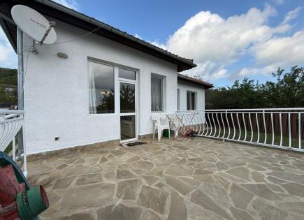 Bungalow for 168 000 euro in Goritsa, Bulgaria